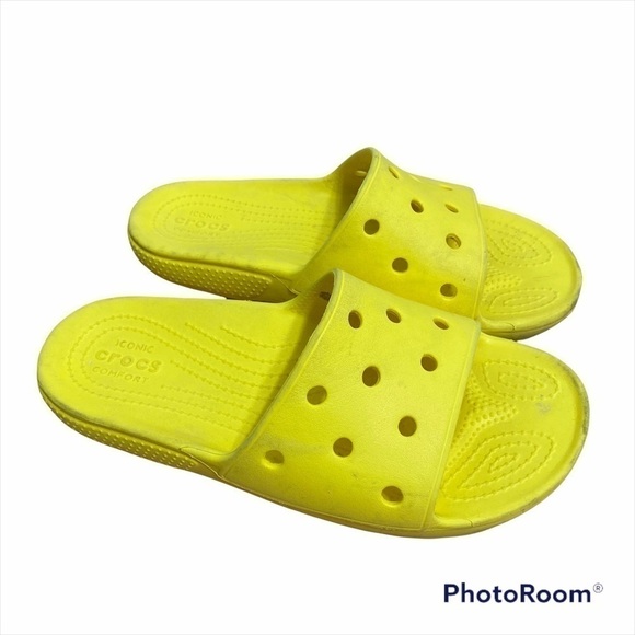 Crocs Yellow Slide Sandals Sz 6 Women’s Open Toe - Picture 1 of 7